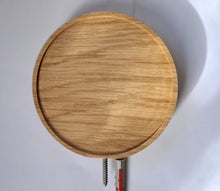 Charger l'image dans la galerie, Etagère murale circulaire en chêne massif (massive oak) diamètre 160mm (6,3")