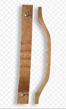 Charger l'image dans la galerie, Poignée plate en chêne massif (massive oak) longueur 250mm / 9,84"