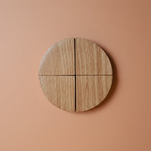Charger l'image dans la galerie, Bouton Quart de Lune en chêne massif (massive oak) Côté de 60 à 75mm