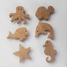 Charger l'image dans la galerie, Bouton de meuble Thème "La Mer"en chêne massif