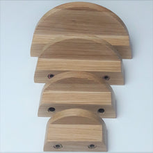 Charger l'image dans la galerie, Bouton Demi Lune  en chêne massif (massive oak) diamètre de 60 à 150mm / 2,36" à 5,9"