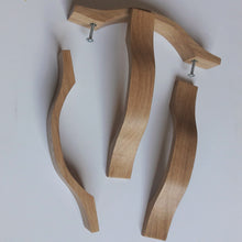 Charger l'image dans la galerie, Poignée plate en chêne massif (massive oak) longueur 200mm / 7,87"