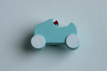 Charger l'image dans la galerie, Bouton de meuble Voiture de course peint avec relief Touch3D