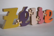 Charger l'image dans la galerie, Prenom personnalisable en bois de tilleul facon puzzle