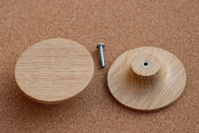 Charger l'image dans la galerie, Bouton rond ou Patère dessous courbe en chêne massif (massive oak) diamètre 60, 80mm ou 100mm/2.36",3,15"ou 3,93"