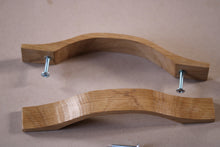 Charger l'image dans la galerie, Poignée plate en chêne massif (massive oak) longueur 200mm / 7,87"
