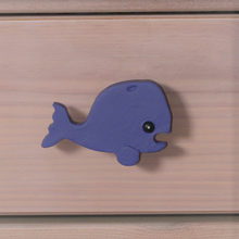 Charger l'image dans la galerie, Bouton de meuble Baleine peint avec relief Touch3D