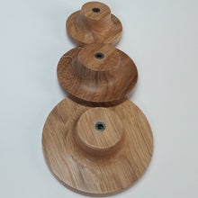 Charger l'image dans la galerie, Bouton rond ou Patère dessous courbe en chêne massif (massive oak) diamètre 60, 80mm ou 100mm/2.36",3,15"ou 3,93"