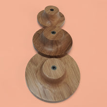 Charger l'image dans la galerie, Bouton rond ou Patère dessous courbe en chêne massif (massive oak) diamètre 60, 80mm ou 100mm/2.36",3,15"ou 3,93"