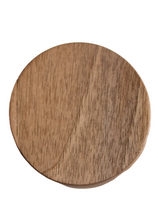 Charger l'image dans la galerie, Bouton rond Poignée de meuble en noyer massif (massive walnut) diamètre 60mm / 2,36"