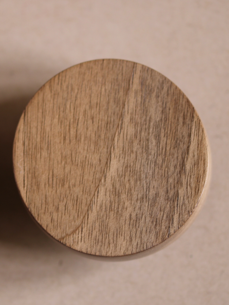 Bouton rond Poignée de meuble en noyer massif (massive walnut) diamètre 60mm / 2,36
