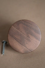 Charger l&#39;image dans la galerie, Bouton rond Poignée de meuble en noyer massif (massive walnut) diamètre 60mm / 2,36&quot;
