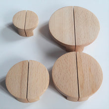 Charger l'image dans la galerie, Bouton Demi Lune en hêtre massif (massive beech) diamètre de 60 à 120mm / 2,36" à 4,72"