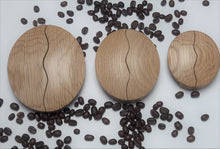 Charger l'image dans la galerie, Bouton Poignée Grain de café en chêne massif (massive oak) diamètre de 80 à 120mm / 3,15" à 4,72"