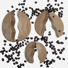 Charger l'image dans la galerie, Bouton Poignée Grain de café en chêne massif (massive oak) diamètre de 80 à 120mm / 3,15" à 4,72"