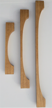 Charger l'image dans la galerie, Poignée effilée en chêne massif (massive oak) longueur 200mm à 400mm / 7,87" to 15,75"