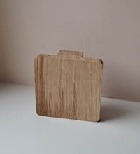 Charger l&#39;image dans la galerie, Bouton carré Poignée de meuble en chêne massif (massive oak) 50mm / 1,97&quot; ou 80mm / 3,14&quot;
