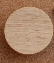 Charger l&#39;image dans la galerie, Bouton rond ou Patère dessous courbe en chêne massif (massive oak) diamètre 60, 80mm ou 100mm/2.36&quot;,3,15&quot;ou 3,93&quot;
